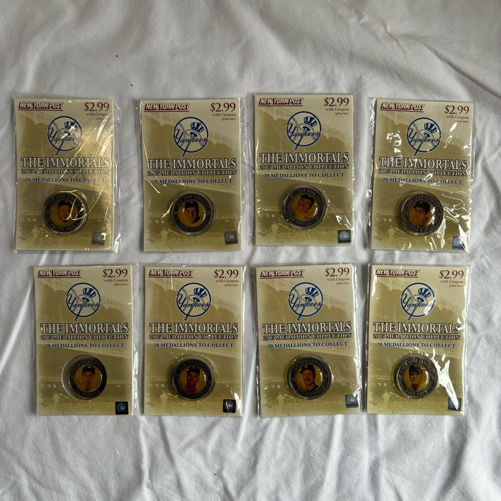 New York Yankees Collectible Medallions includes DiMaggio, Ruth, Munson